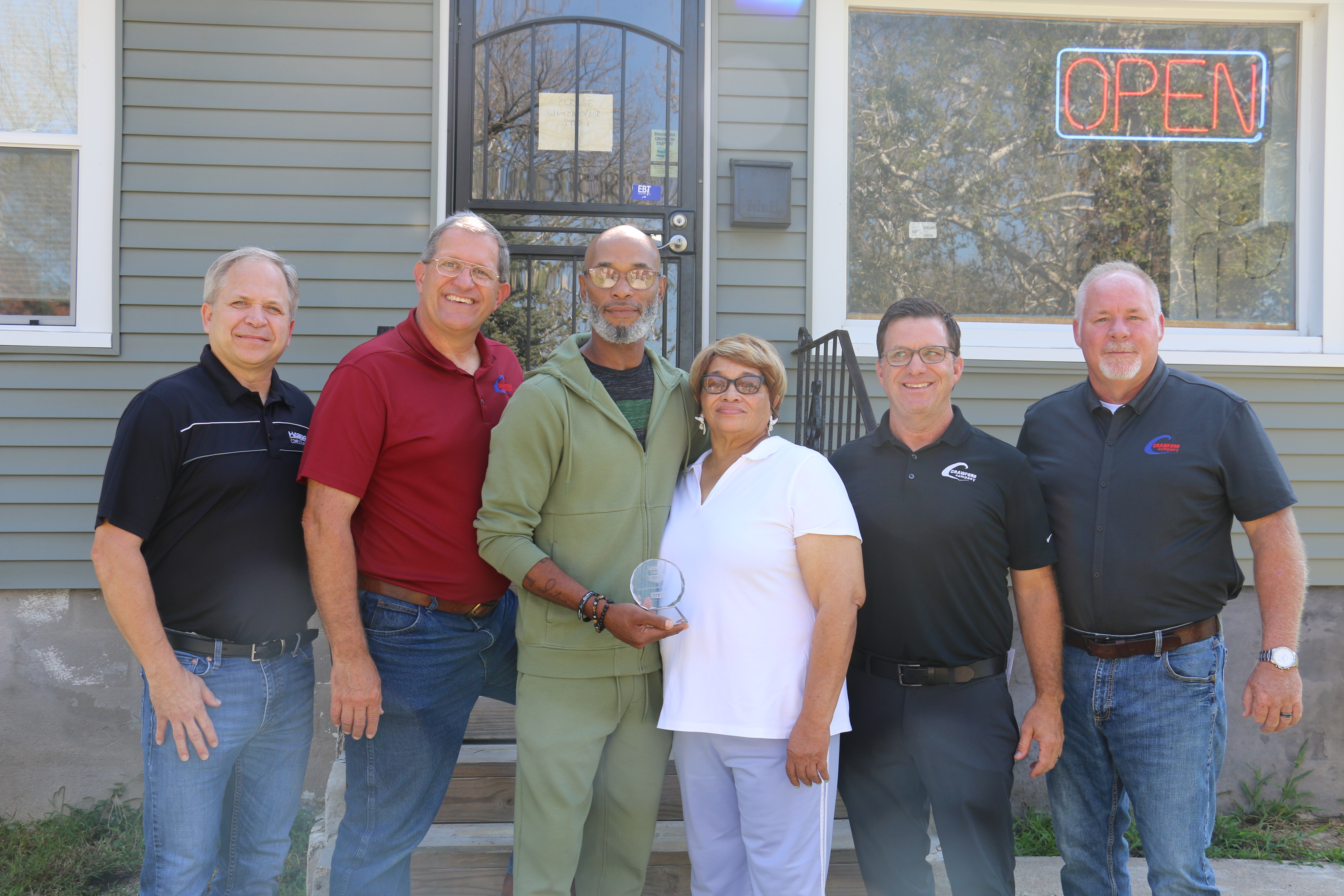 Bryant true hero award demetrius johnson the green store 1